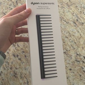 Dyson comb.